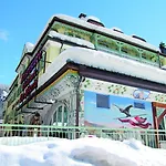 Hotel Dolomiti Schloss Canazei