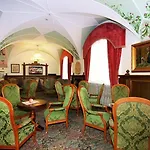 Hotel Dolomiti Schloss 4*