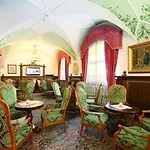 Hotel Dolomiti Schloss