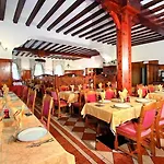Hotel Dolomiti Schloss 4*