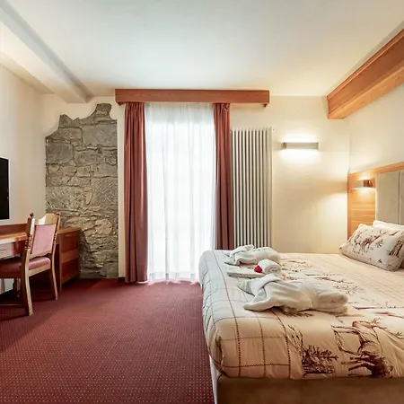 Dolomiti Schloss Hotel