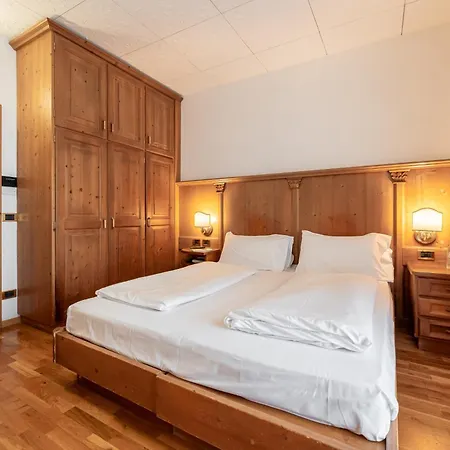 Dolomiti Schloss 4*