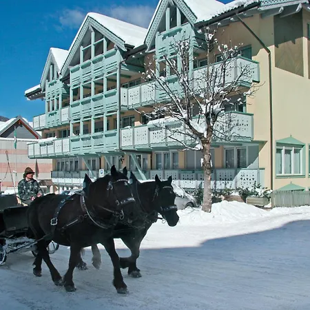 Hotel Dolomiti Schloss