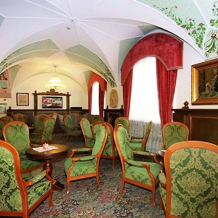 Hotel Dolomiti Schloss 4*