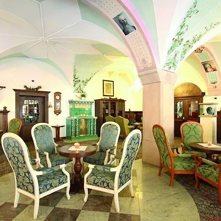 Dolomiti Schloss 4*
