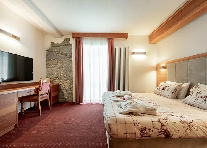 Dolomiti Schloss Otel