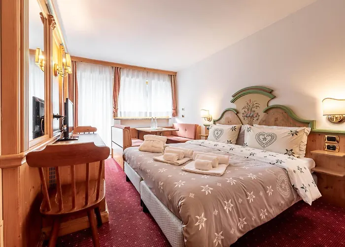 Otel Dolomiti Schloss