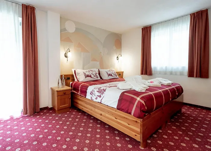 Dolomiti Schloss Otel Canazei