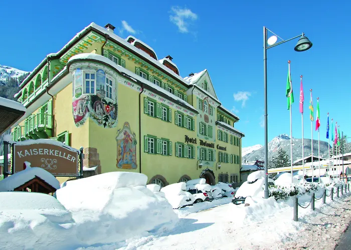 Dolomiti Schloss Отель