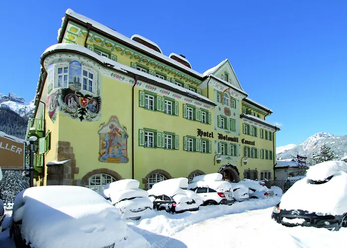 Dolomiti Schloss 4* Канацеи
