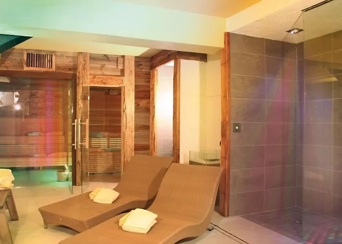 Dolomiti Schloss Отель 4*