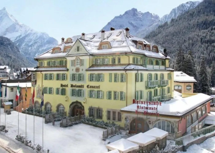 Dolomiti Schloss 4*