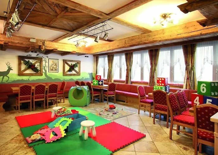 Dolomiti Schloss Отель 4*
